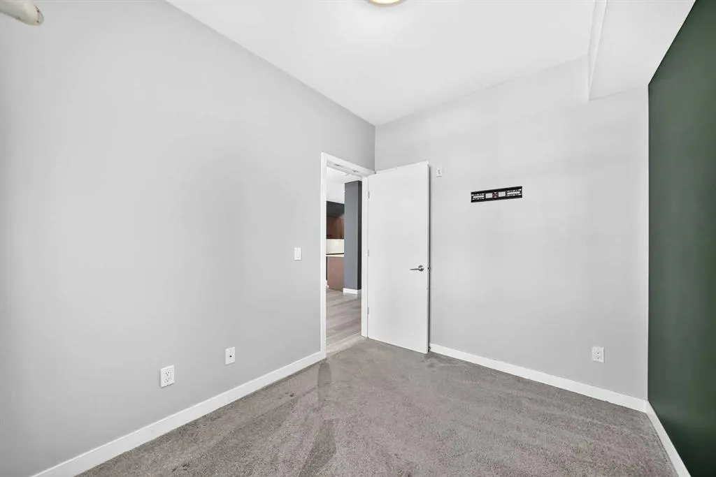 10 Auburn Bay Link SE #202