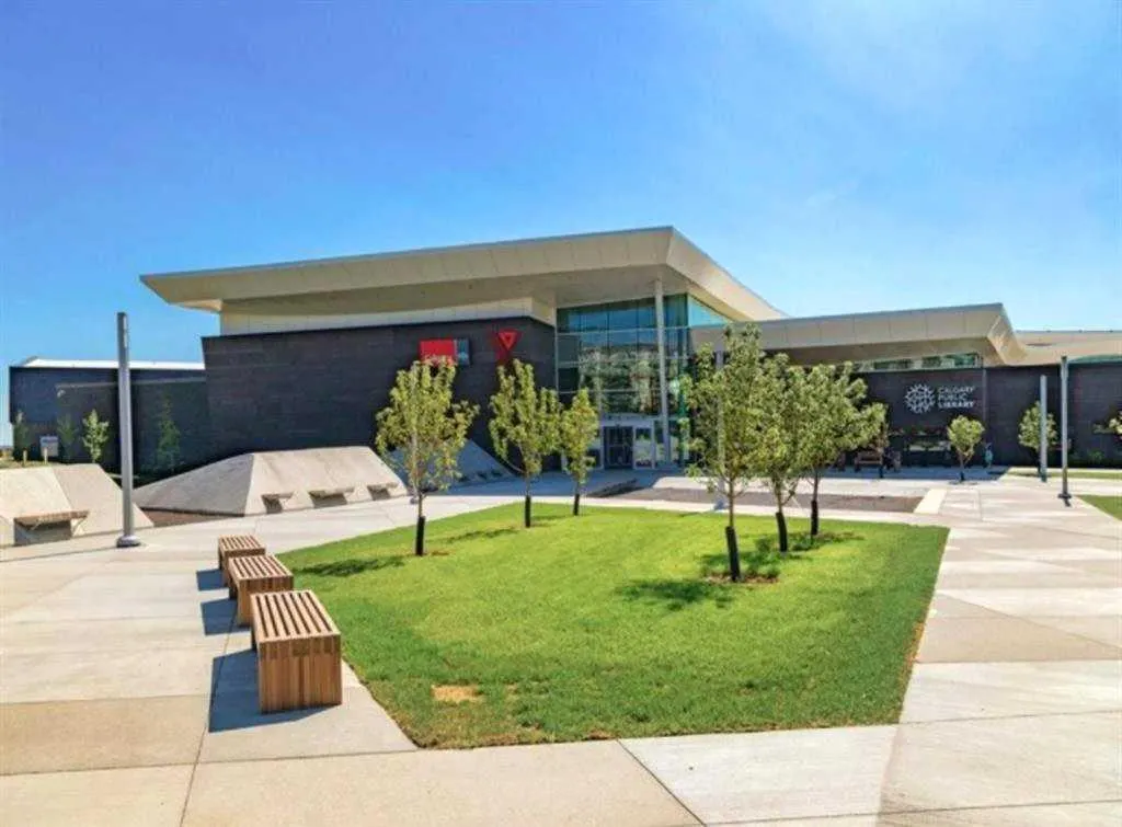 10 Auburn Bay Link SE #202