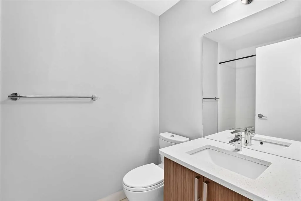10 Auburn Bay Link SE #202