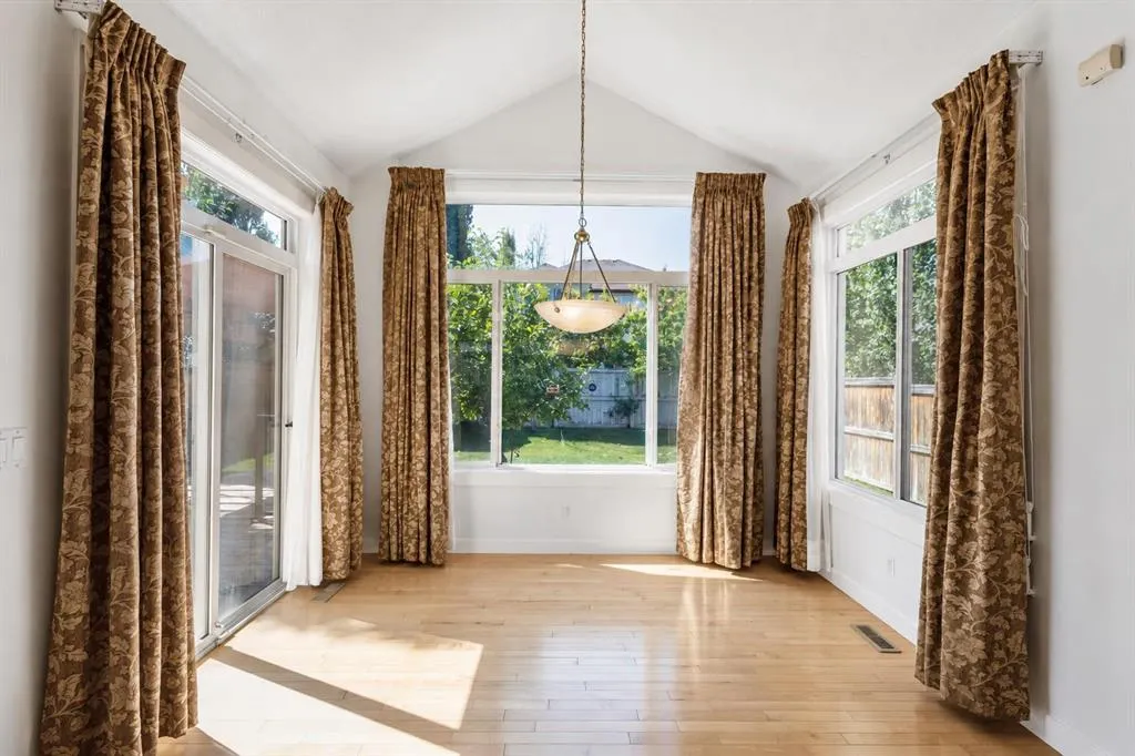 108 Tuscany Estates Close NW
