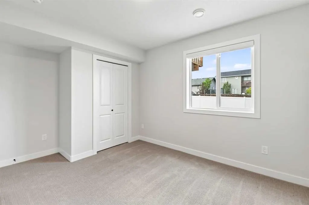38 Bardwell Way