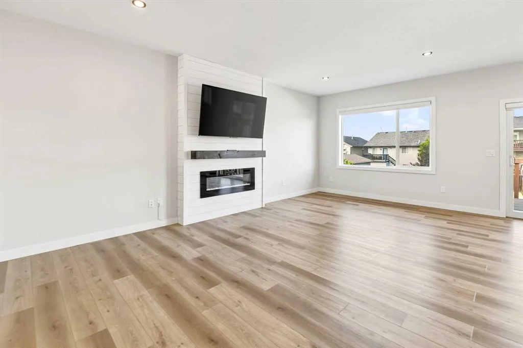 38 Bardwell Way