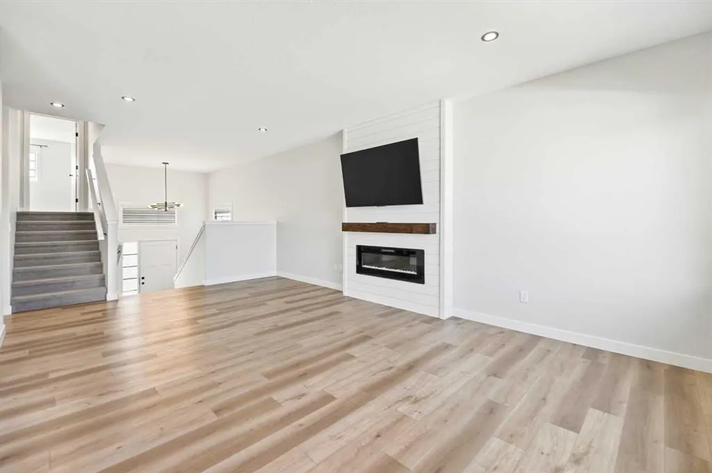 38 Bardwell Way