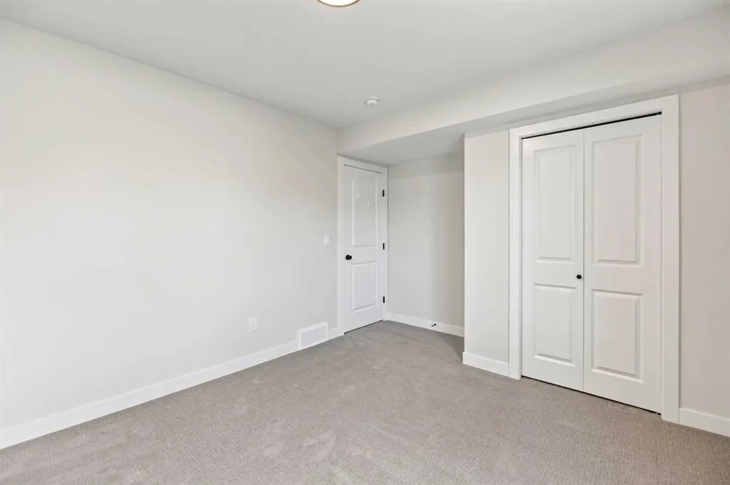38 Bardwell Way