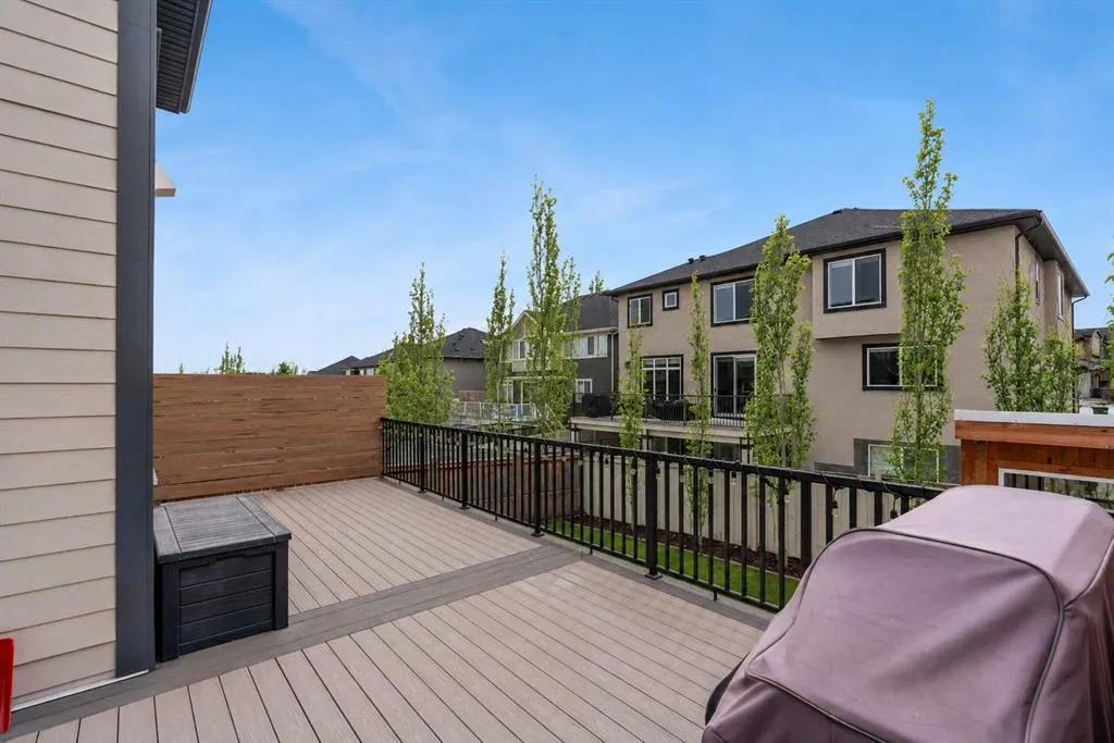 151 Stonemere Green