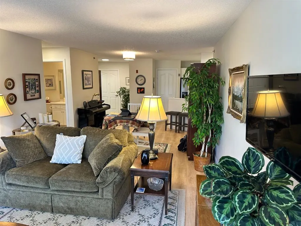 1818 Simcoe Boulevard SW #3338