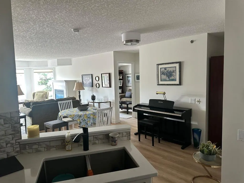 1818 Simcoe Boulevard SW #3338