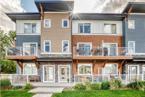 111 Rainbow Falls Gate