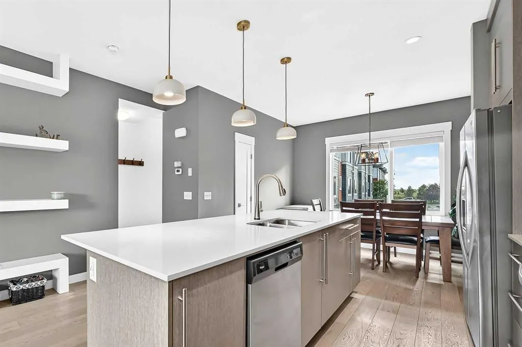 111 Rainbow Falls Gate #2
