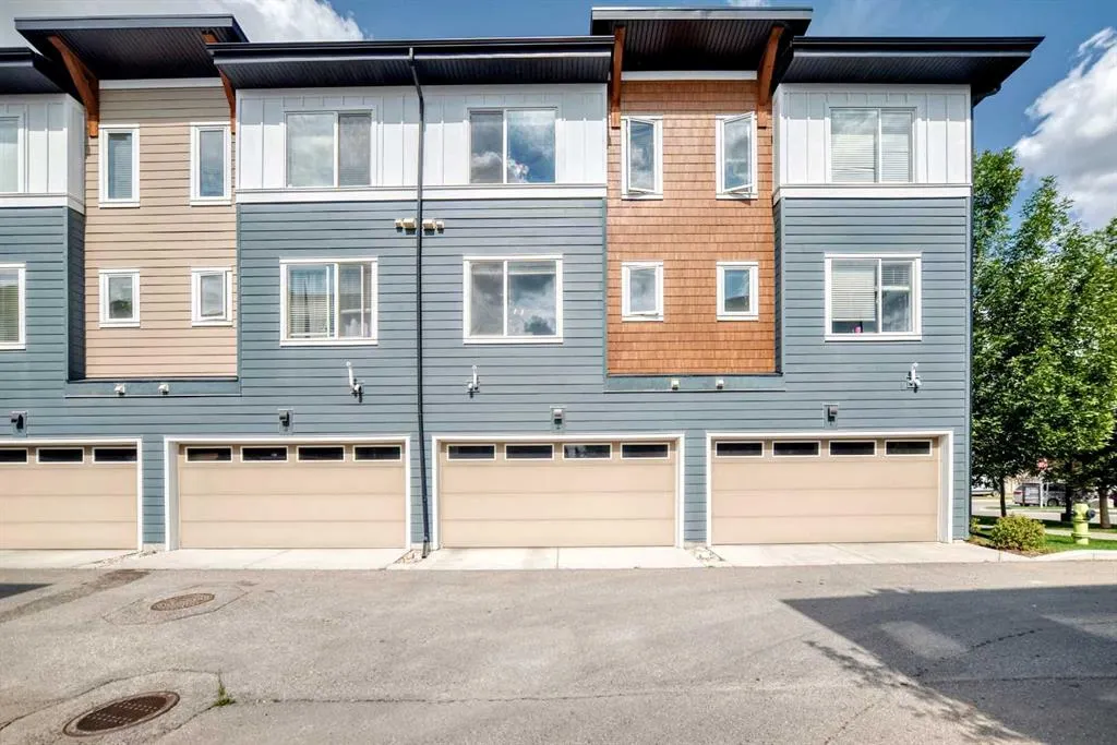 111 Rainbow Falls Gate #2
