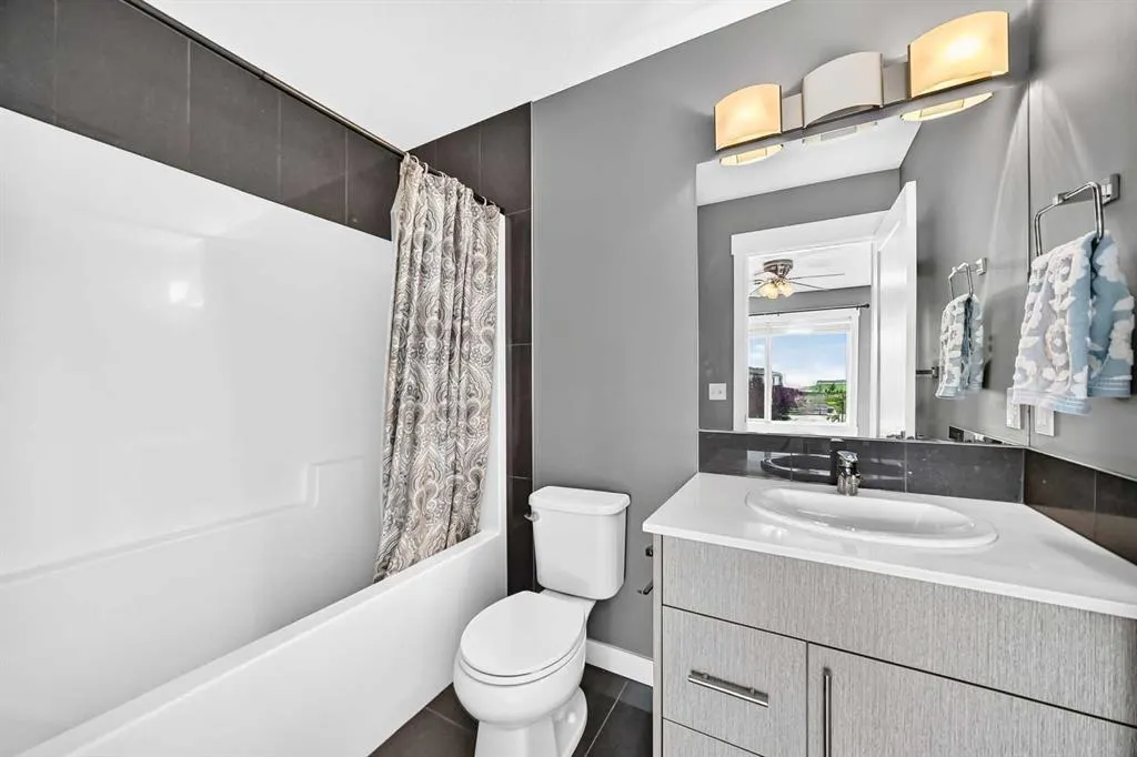 111 Rainbow Falls Gate #2