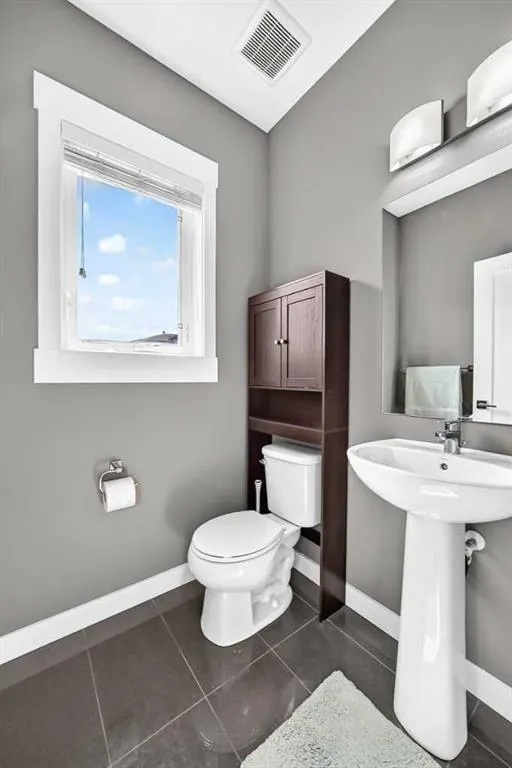 111 Rainbow Falls Gate #2