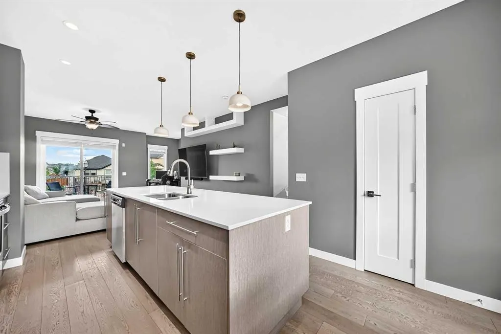 111 Rainbow Falls Gate #2