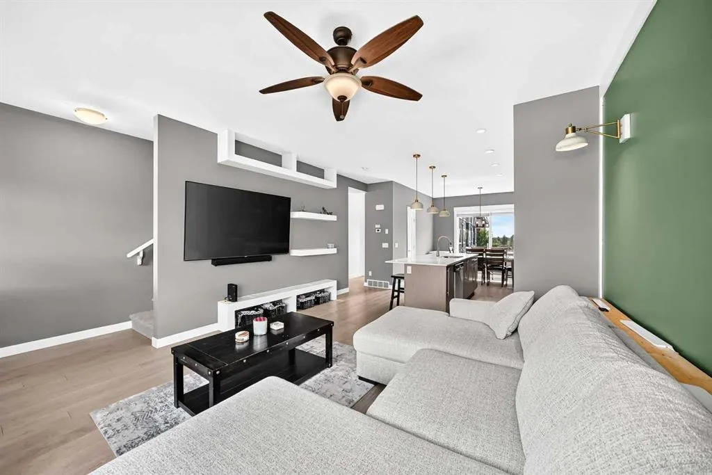 111 Rainbow Falls Gate #2