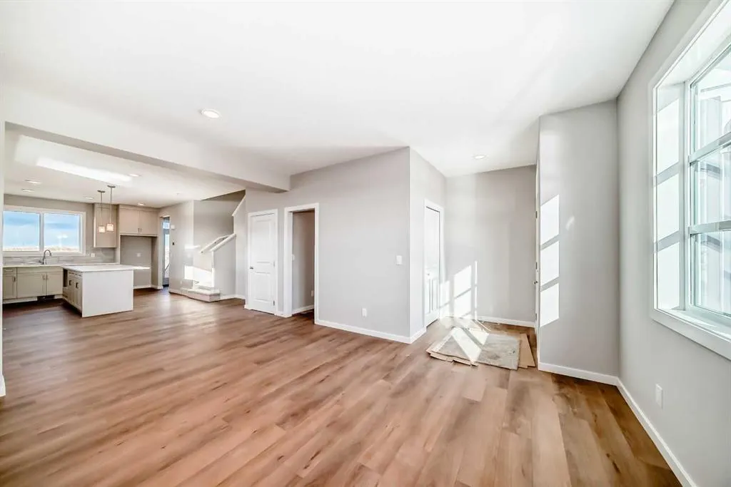 61 Monarch Boulevard