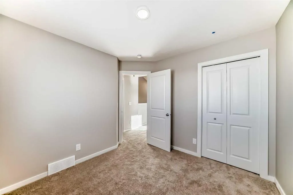 61 Monarch Boulevard