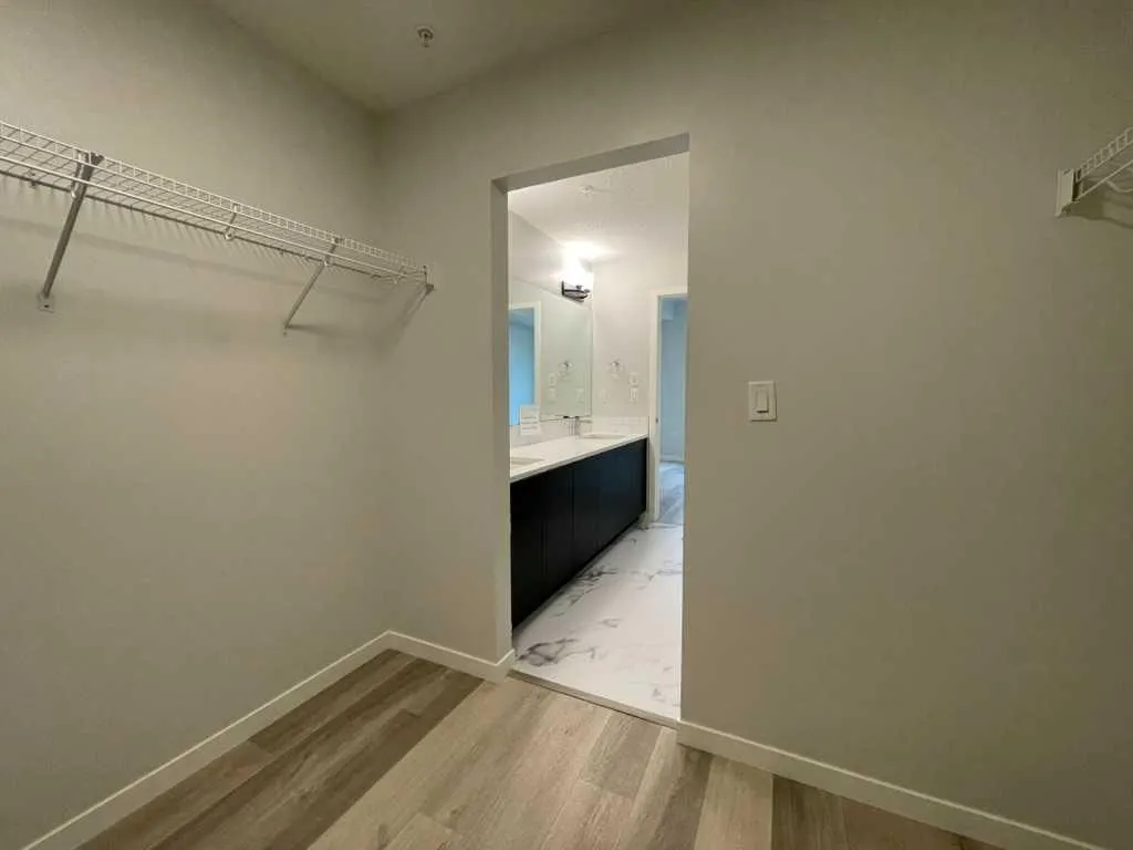 42 Cranbrook Gardens SE #2304