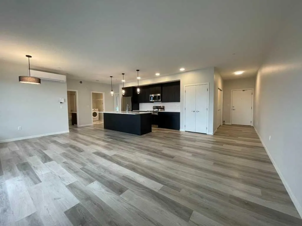 42 Cranbrook Gardens SE #2304