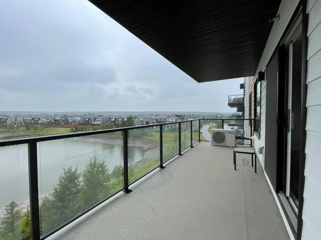42 Cranbrook Gardens SE #2304