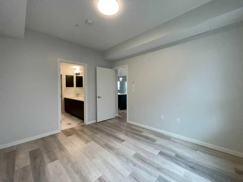 42 Cranbrook Gardens SE #2304