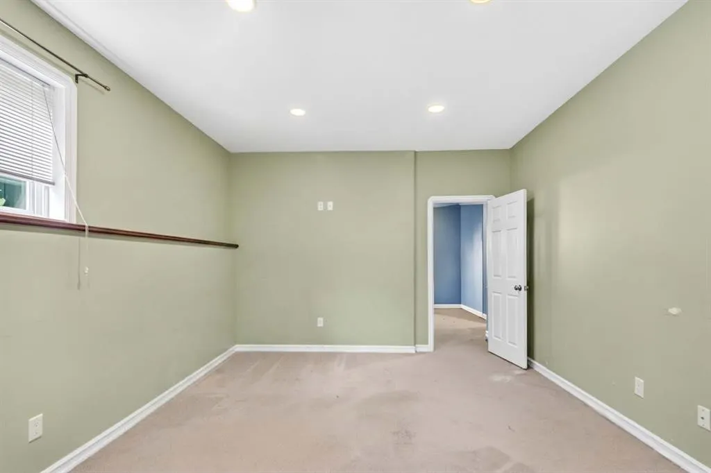 337 Diefenbaker Drive