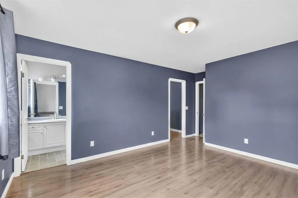 337 Diefenbaker Drive