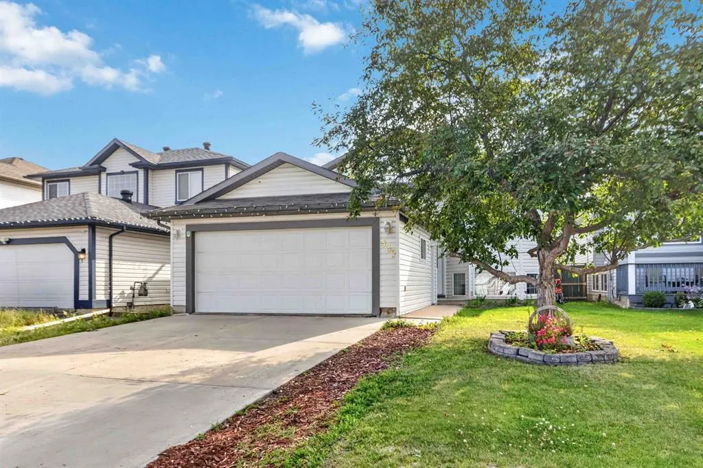 337 Diefenbaker Drive