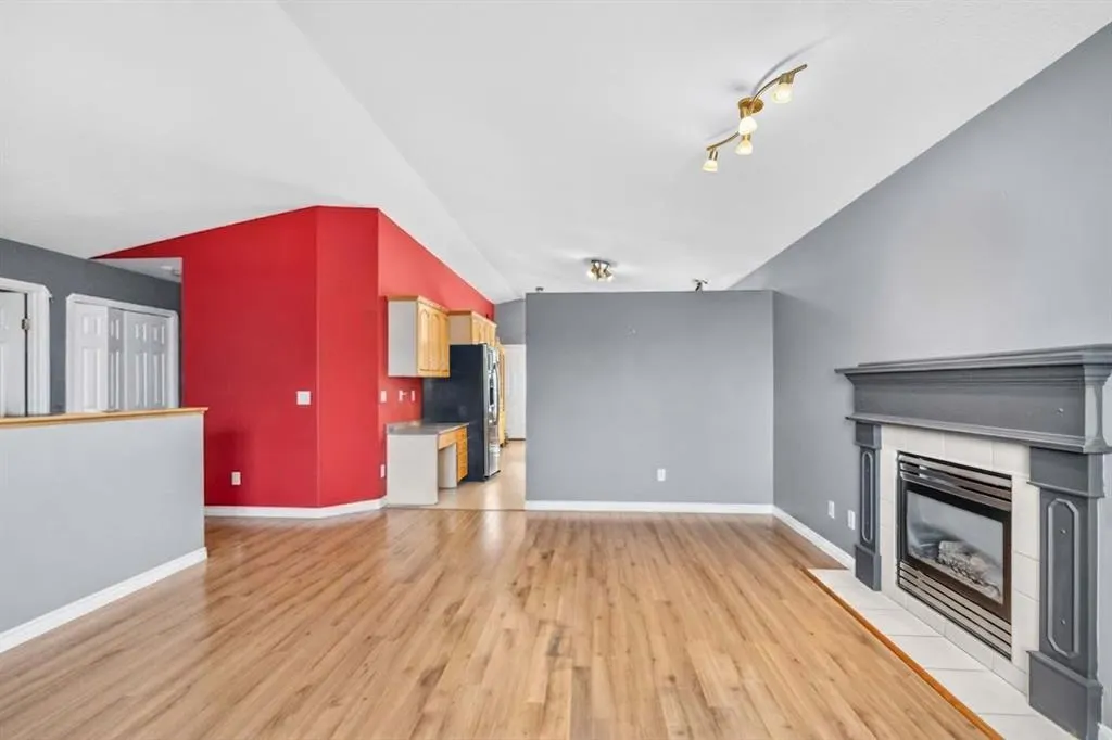 337 Diefenbaker Drive