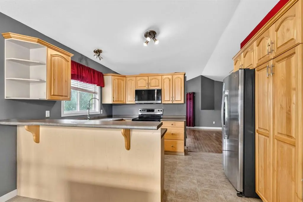 337 Diefenbaker Drive