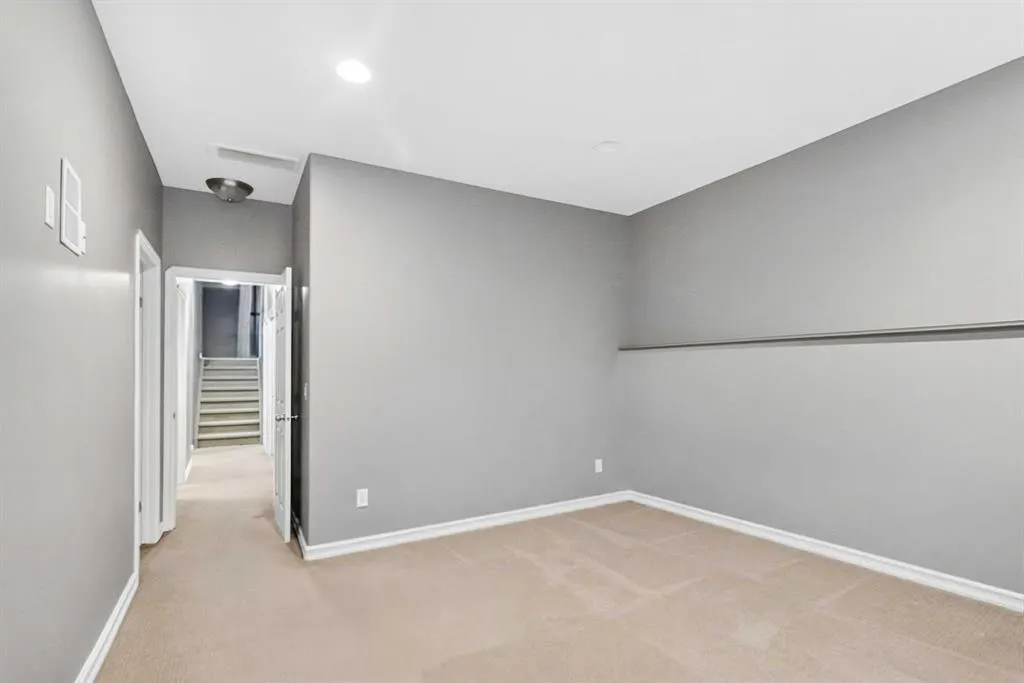 337 Diefenbaker Drive