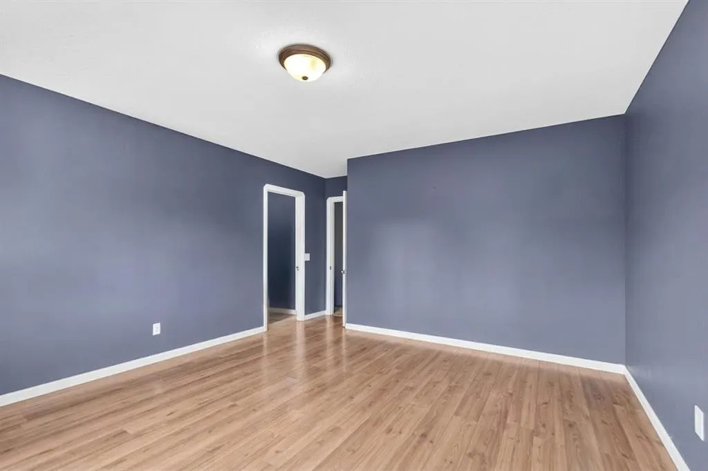 337 Diefenbaker Drive