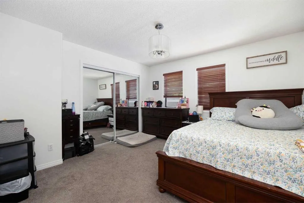 100 St. Laurent Way #70