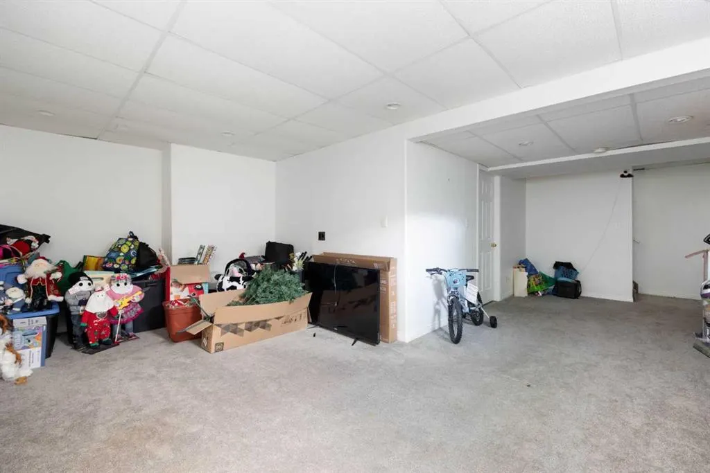 100 St. Laurent Way #70