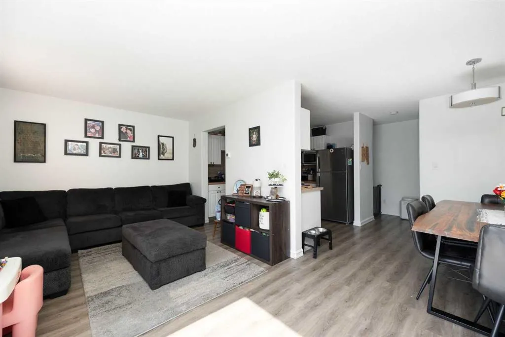 100 St. Laurent Way #70