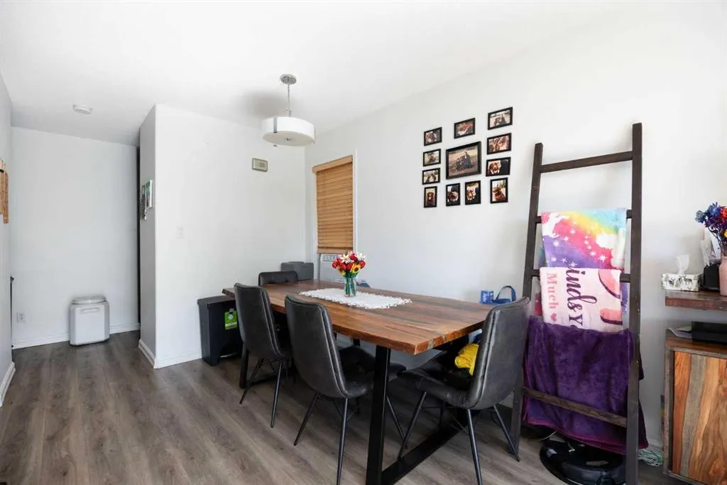 100 St. Laurent Way #70