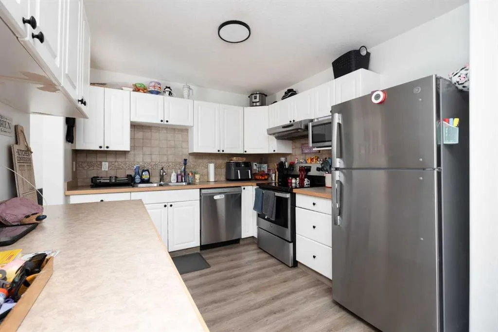 100 St. Laurent Way #70