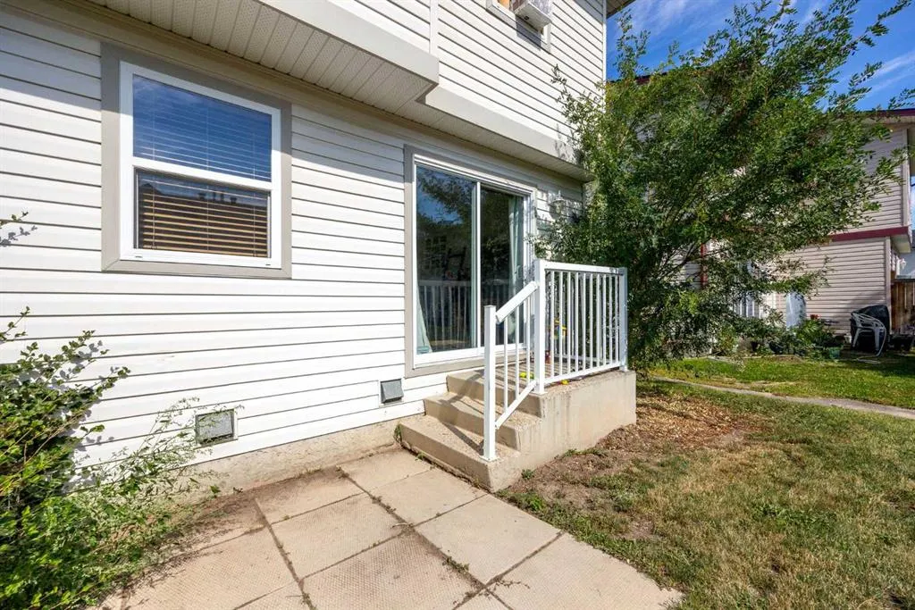 100 St. Laurent Way #70