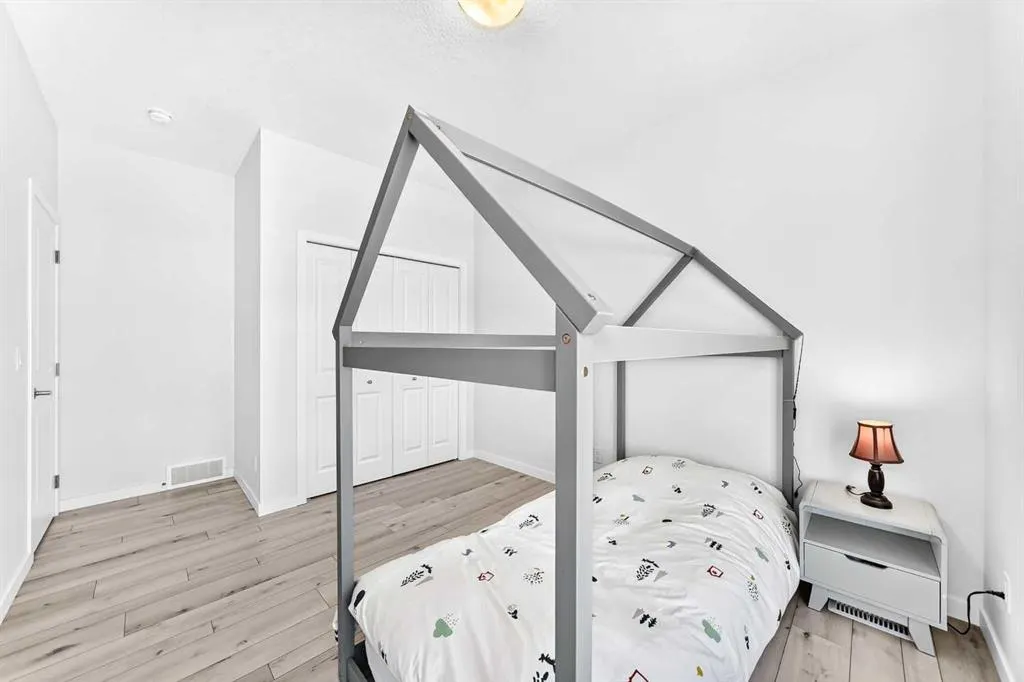 105 Magnolia Manor SE
