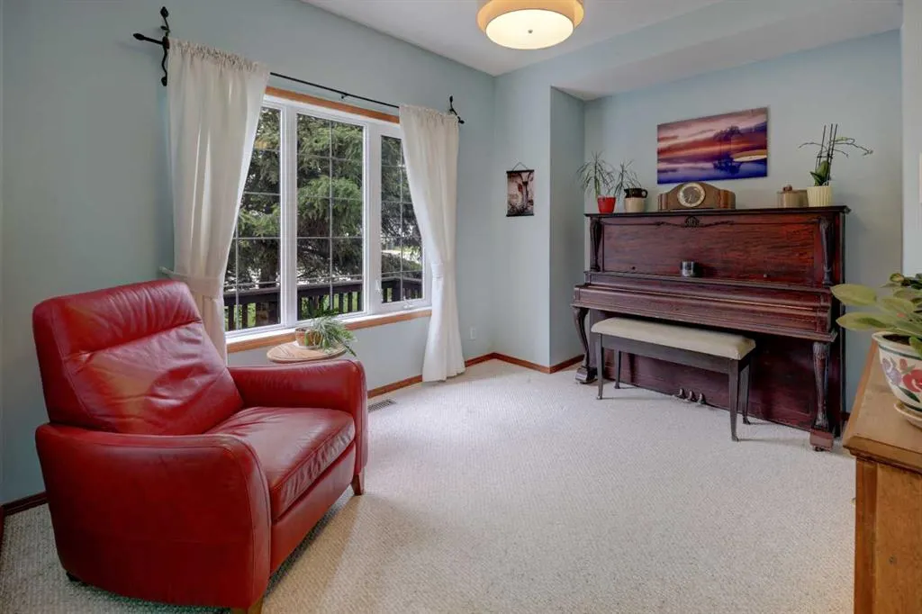 123 Hillview Road