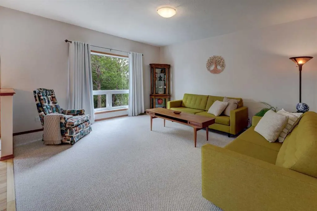 123 Hillview Road
