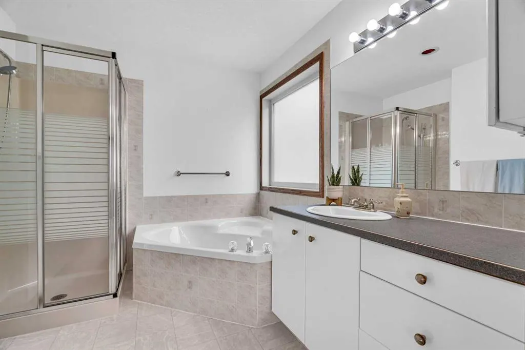 58 Sandstone Ridge Crescent