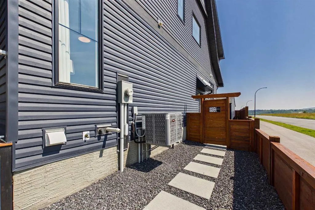 182 Rowley Gate NW