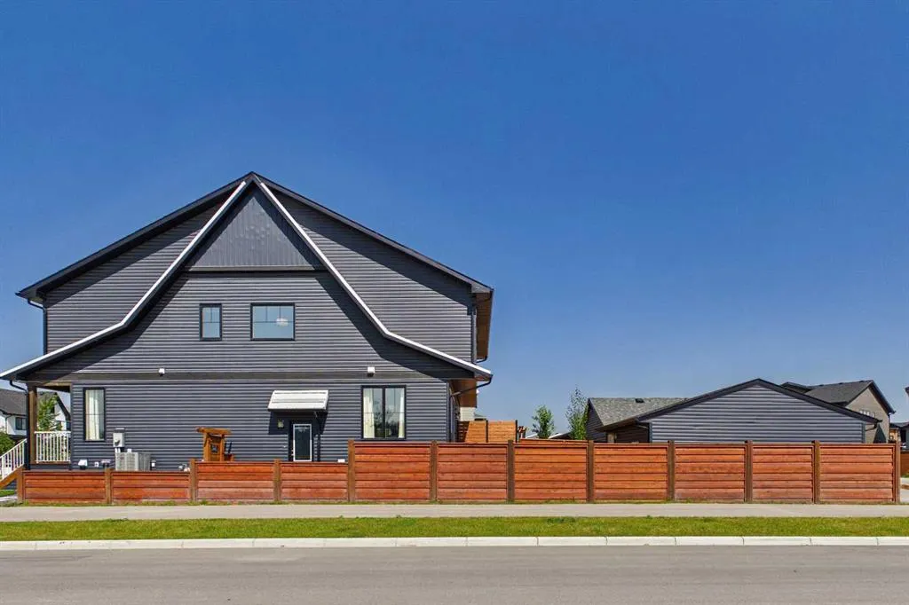 182 Rowley Gate NW
