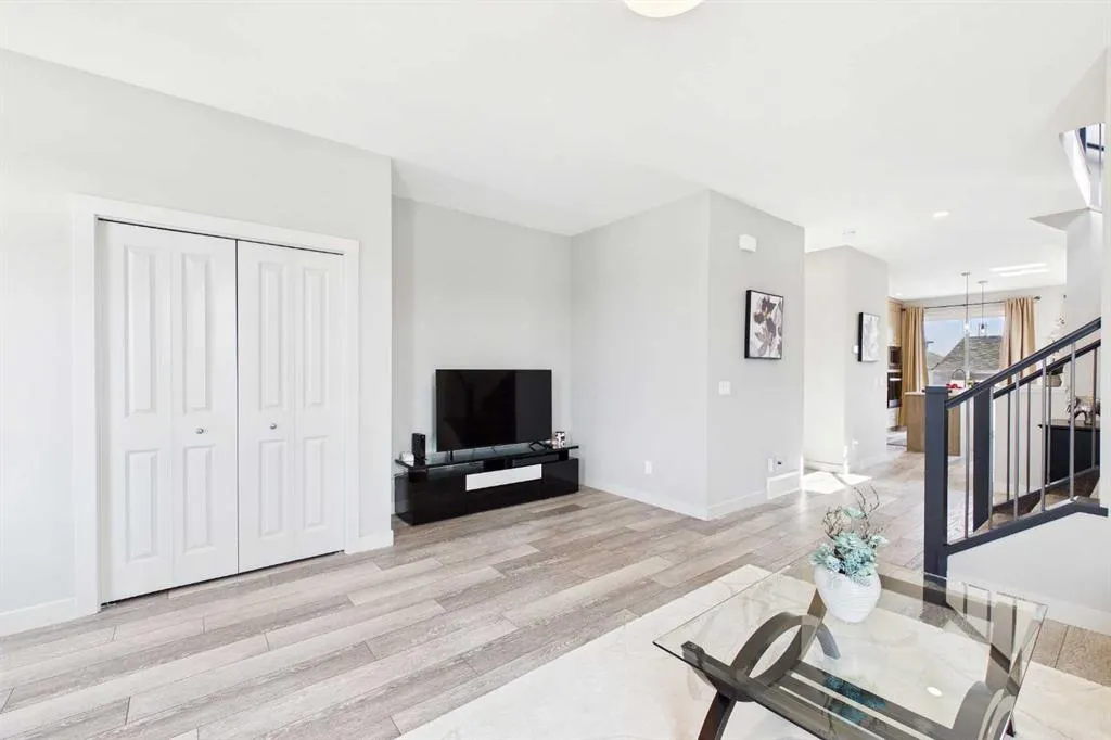 182 Rowley Gate NW