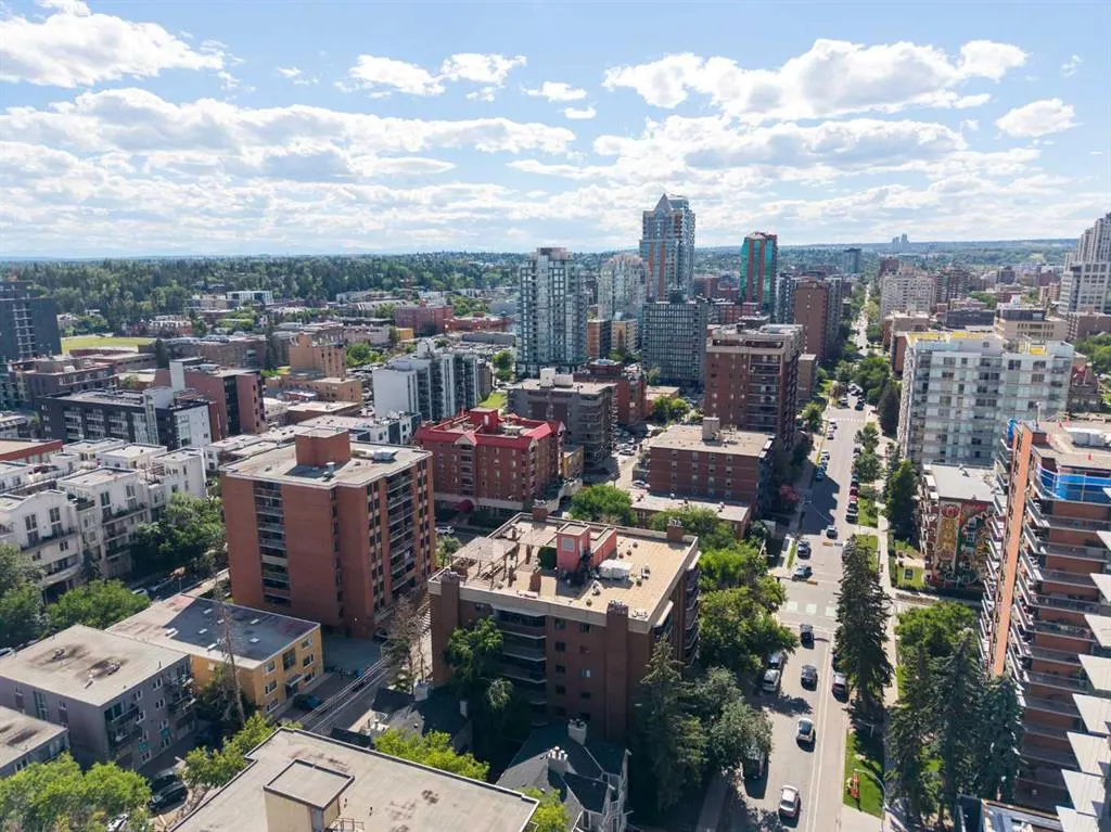 537 14 Avenue SW #703