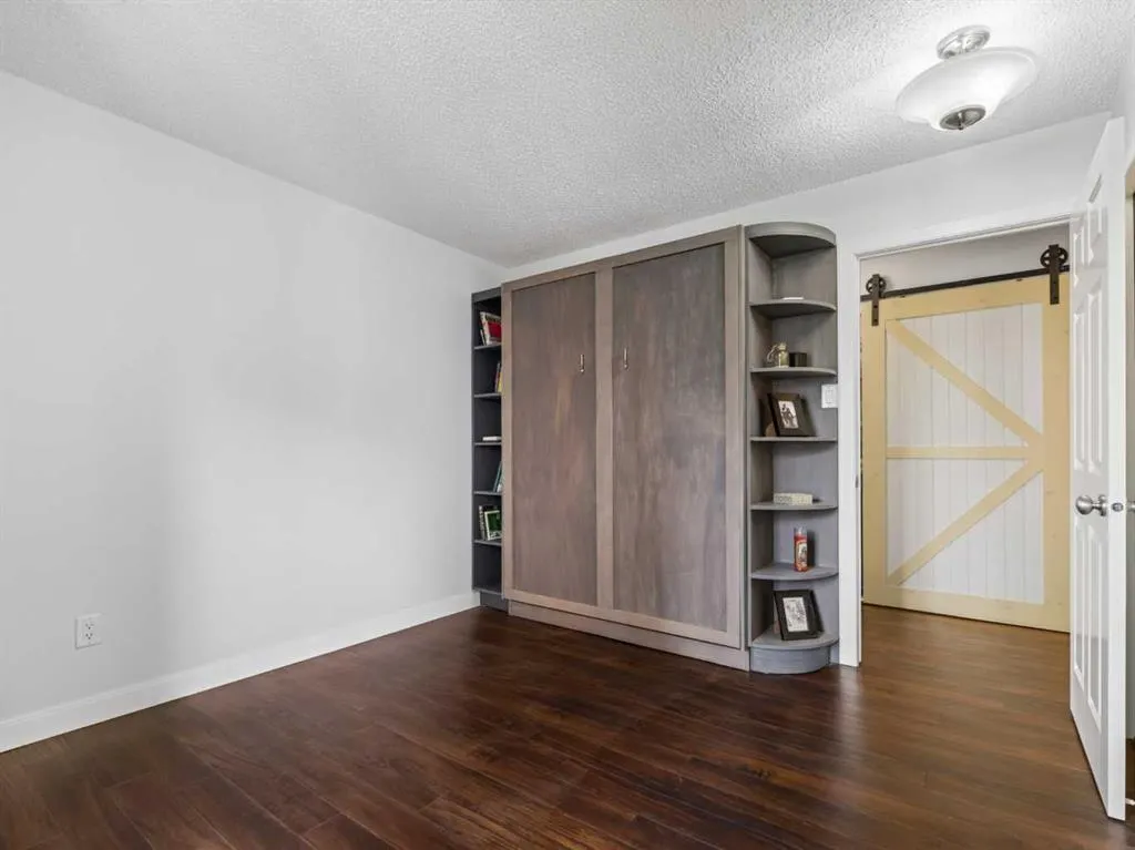 537 14 Avenue SW #703