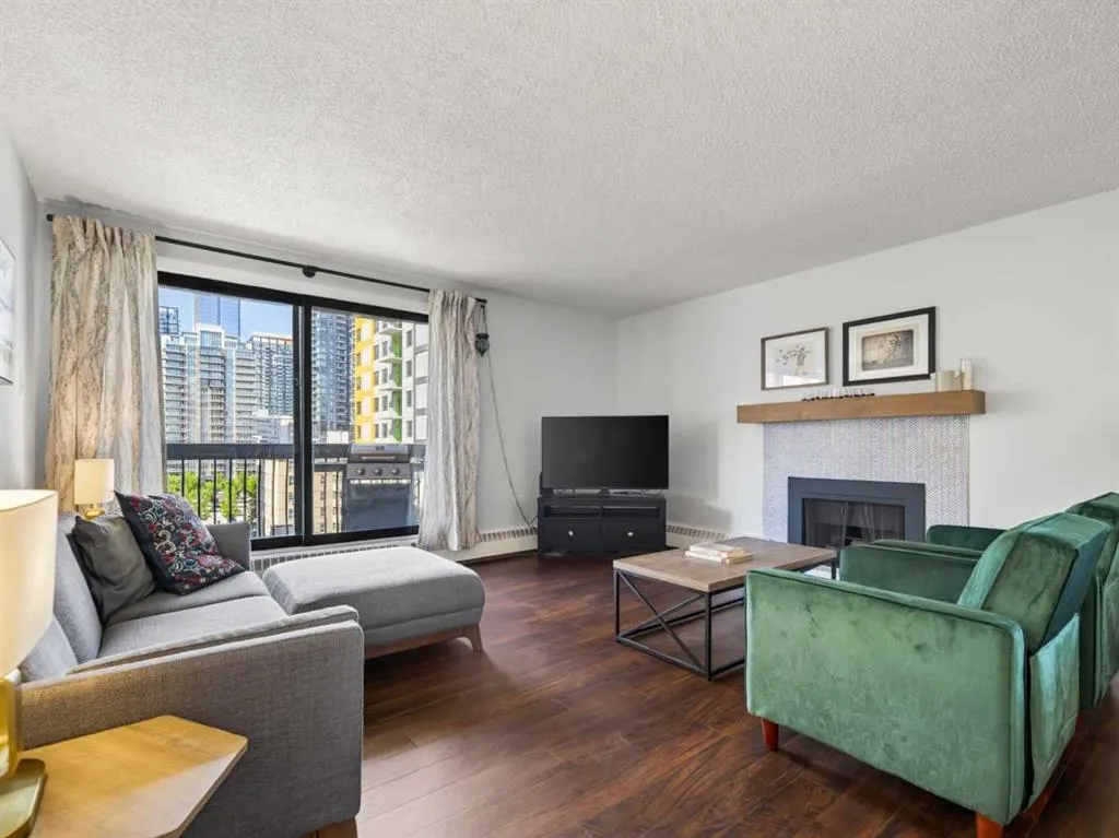 537 14 Avenue SW #703