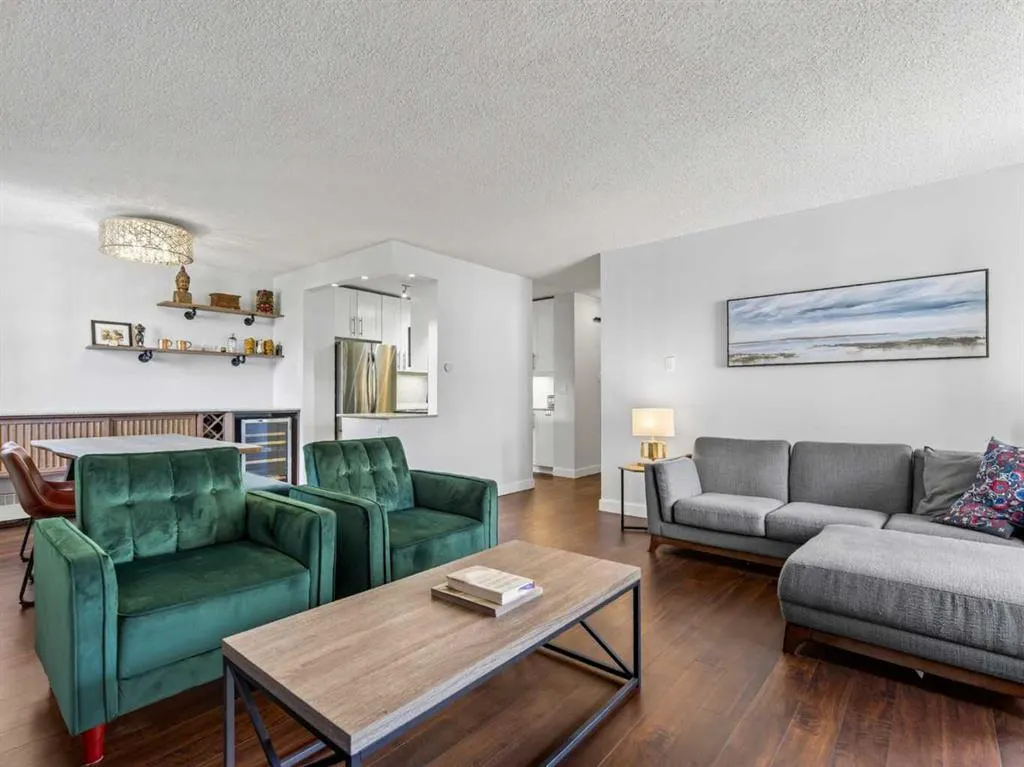 537 14 Avenue SW #703