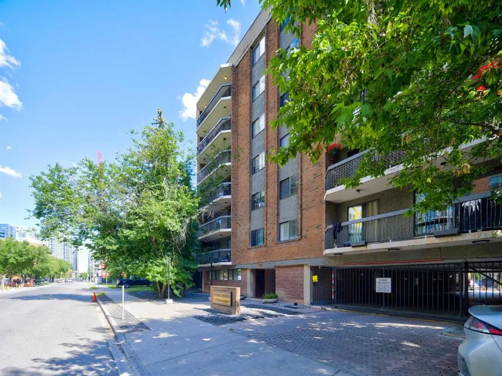537 14 Avenue SW #703