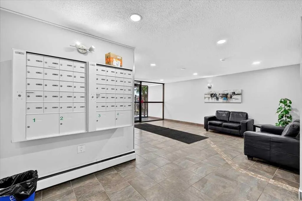 1213 13 Avenue SW #401